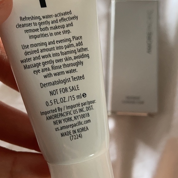 Amore pacific cleanser - Picture 2 of 2